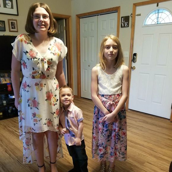 Meet your Posher, Michelle - Picture 1 of 1